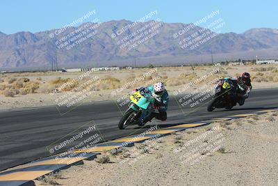 media/Jan-10-2025-CVMA Friday Practice (Fri) [[489e0da257]]/Group 4 and Trackday/Session 2 (Turn 4 Inside)/